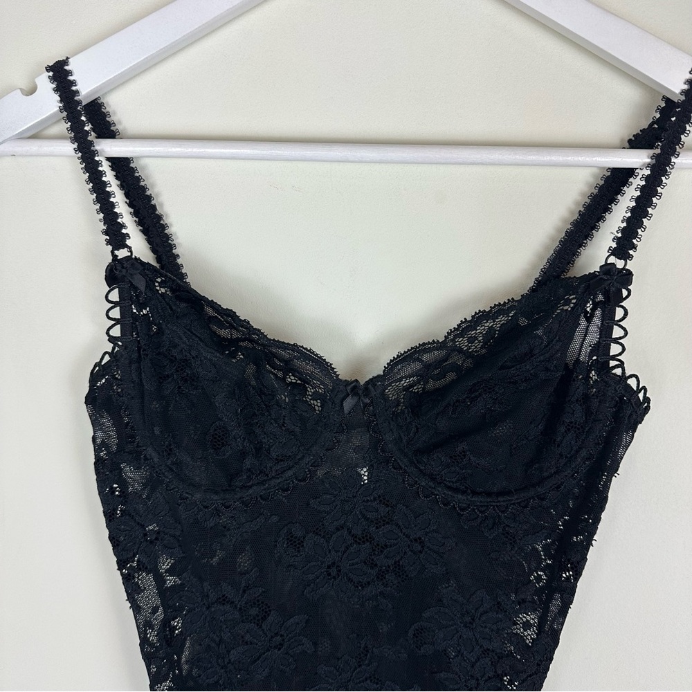 Hanro Lace Bodysuit - Picture 3 of 8